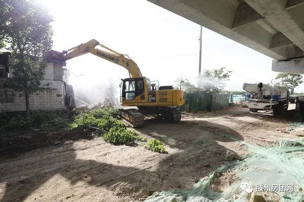 龙泉街道开展墨子湖西侧区域“攻坚扫尾”行