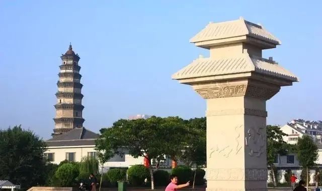 龙泉广场马上会有大变化!区域升级改造项目规划汇报会召开(图2)