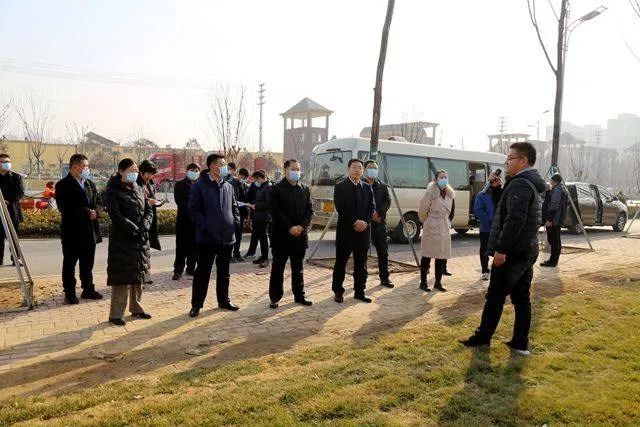 荆河街道召开重点工作重点项目暨路域环境项目观摩会(图14)