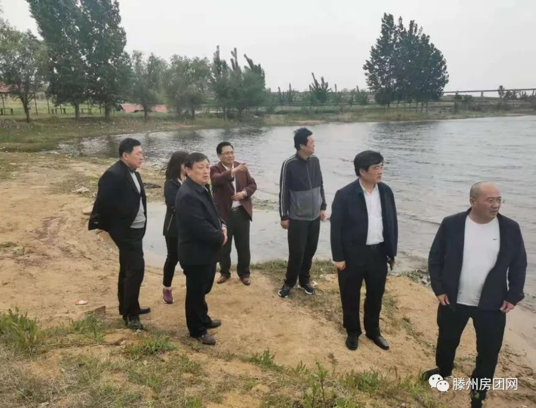 市国有资产监管局领导到龙山生态动物园项目现场开展调研(图1)