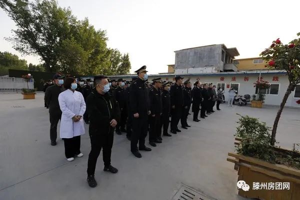龙泉街道开展前大庙区域“攻坚扫尾”行动(图1)